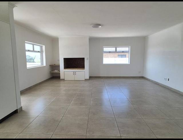 3 BEDROOM HOUSE FOR SALE IN KLEINBAAI